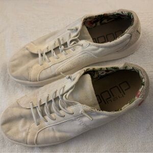 Hey Dude Women's Cream Casual Shoes